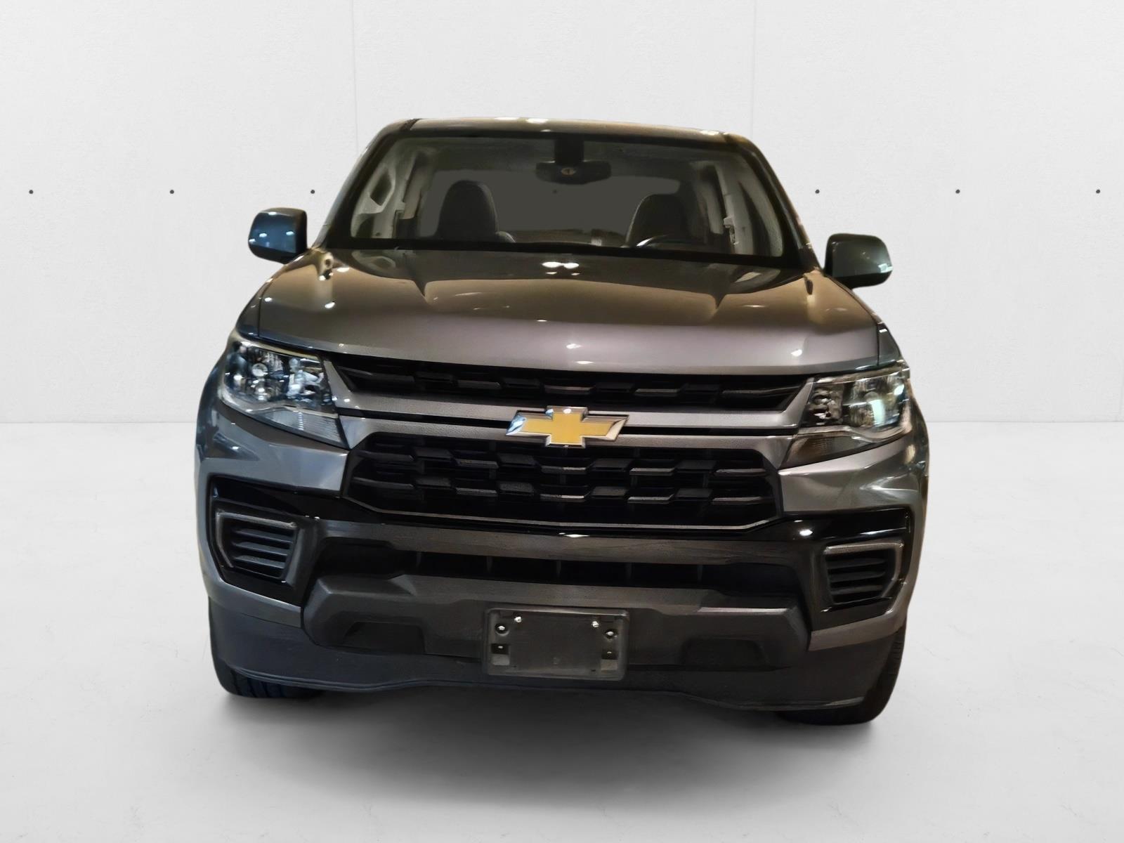 2022 Chevrolet Colorado LT photo 2
