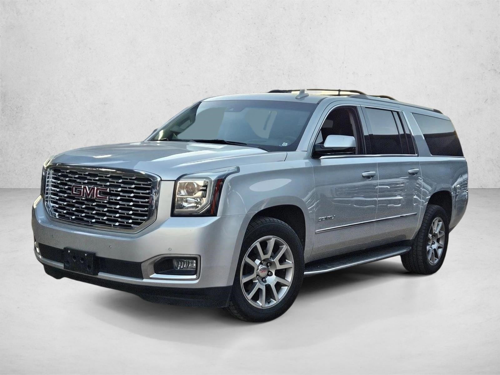 2019 GMC Yukon XL Denali's photo