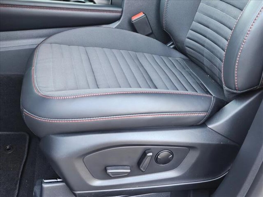 New 2025 Ford Explorer ST-Line SUV