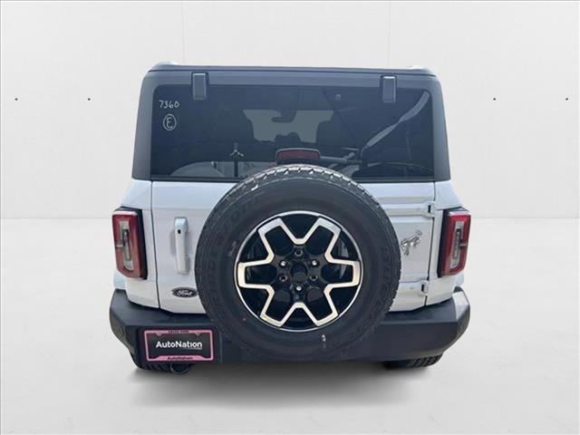 2025 Ford Bronco Outer Banks photo 4