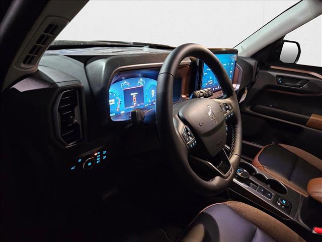 2025 Ford Bronco Sport Outer Banks photo 3