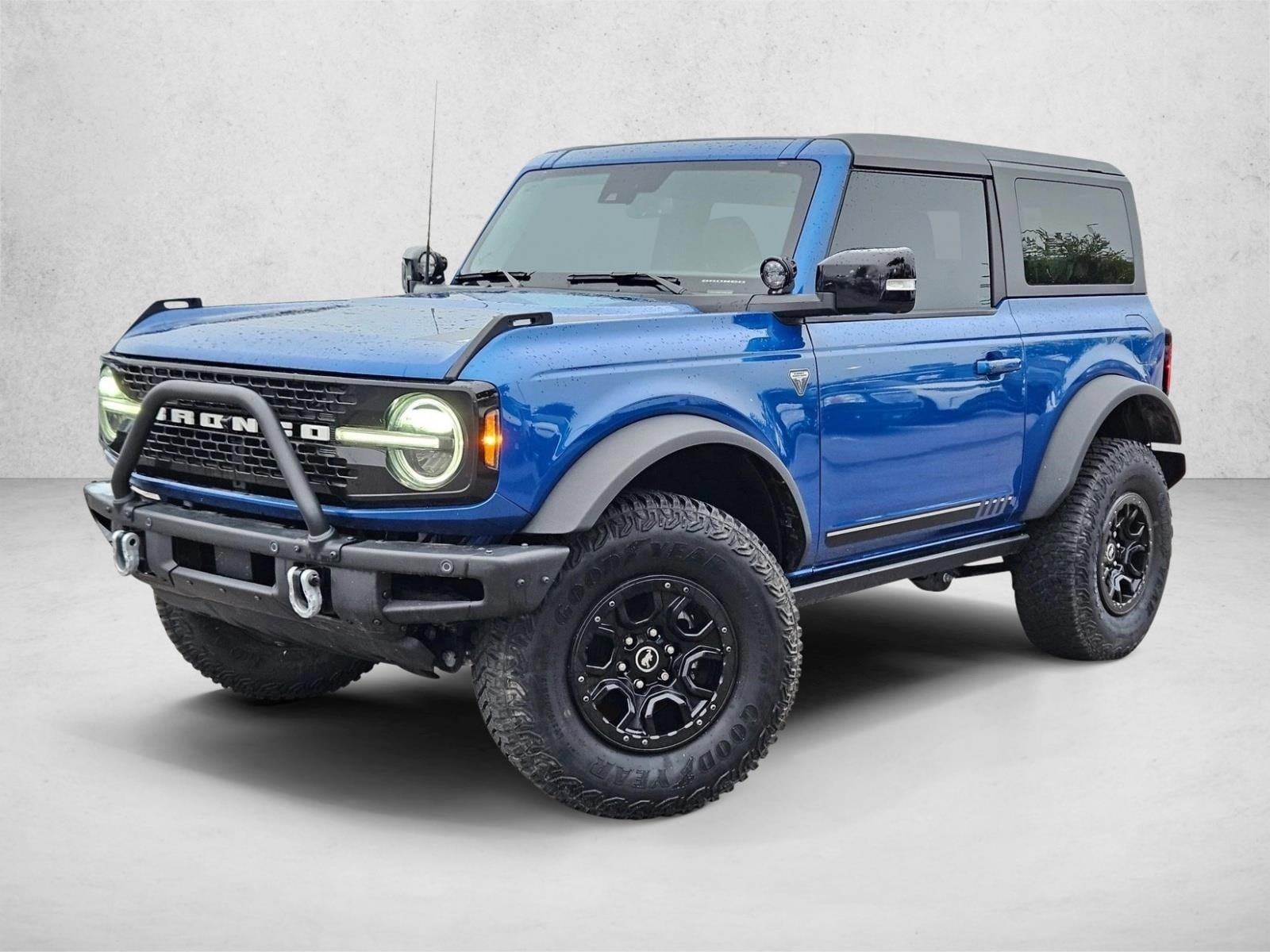2021 Ford Bronco 2-Door First Edition's photo
