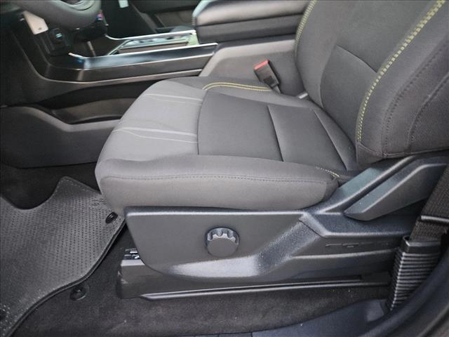 2025 Ford F-150 STX photo 4
