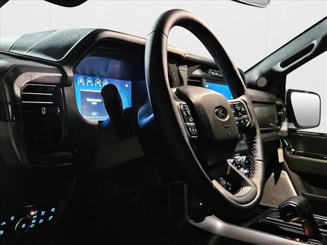 2025 Ford F-150 Lariat photo 3