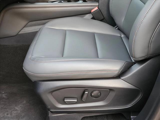 2026 Ford Explorer photo 2