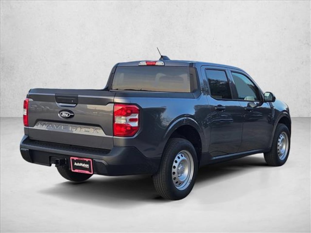 New 2025 Ford Maverick XL Truck SuperCrew