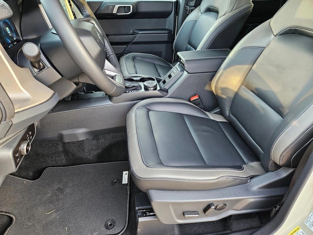 New 2025 Ford Bronco Outer Banks SUV