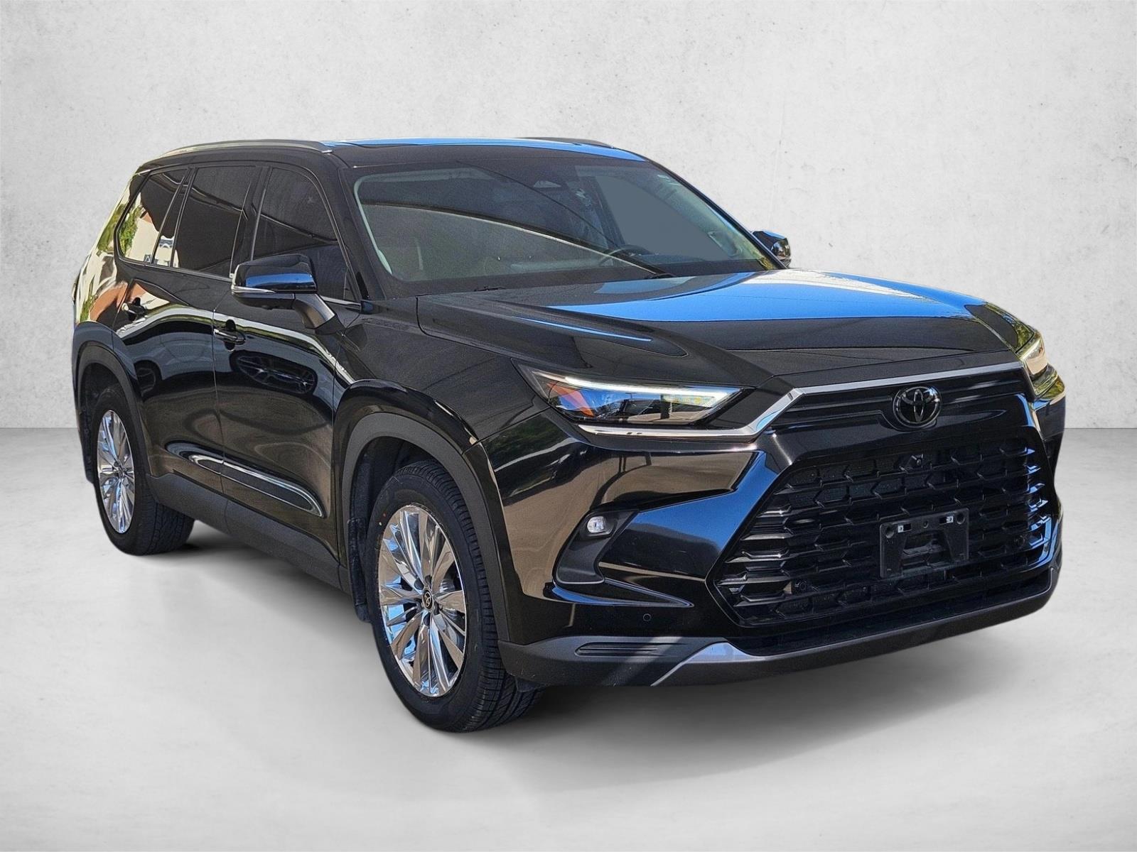 2024 Toyota Grand Highlander Platinum photo 3