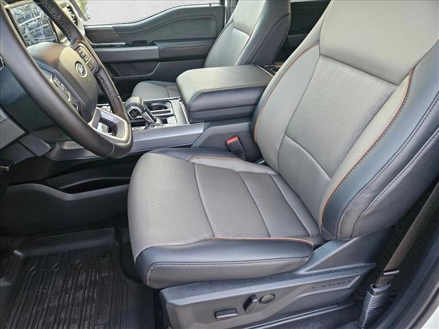 2025 Ford F-150 Lariat photo 4