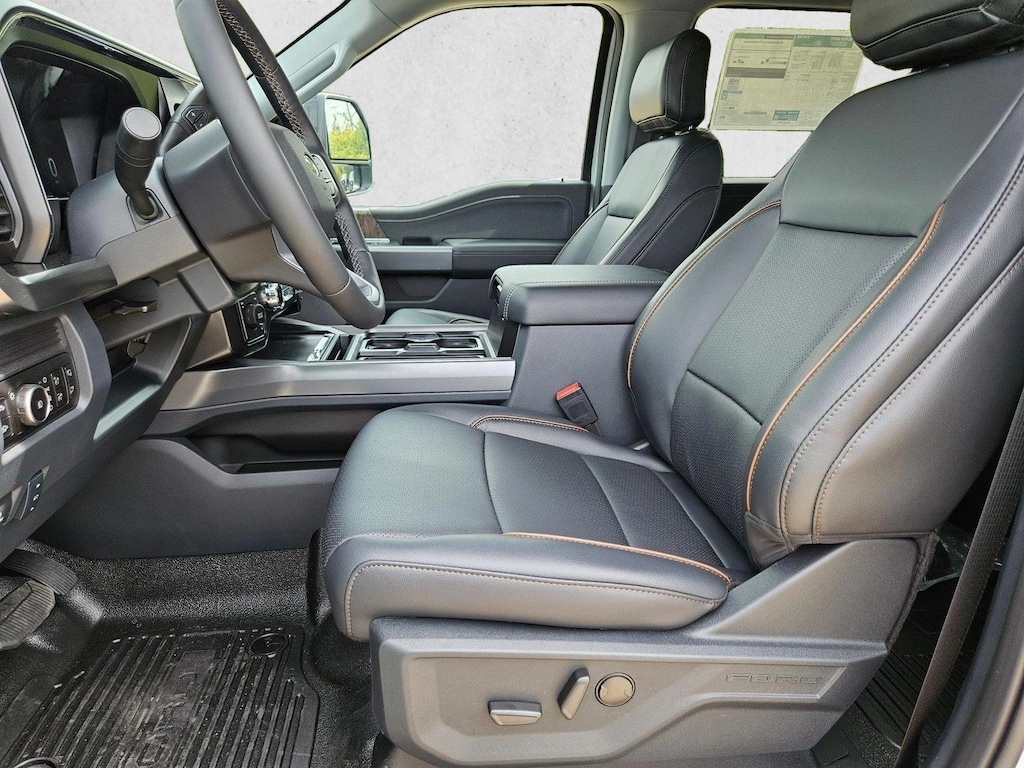 New 2026 Ford F-450 LARIAT Truck Crew Cab