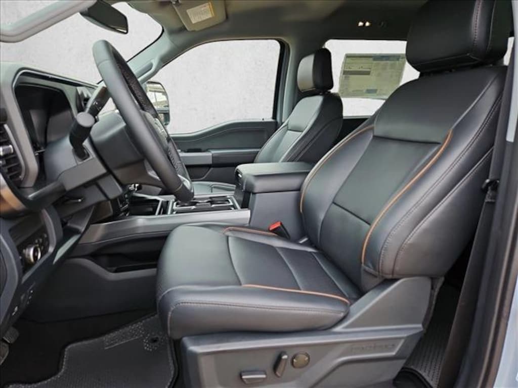 New 2026 Ford F-250 LARIAT Truck Crew Cab