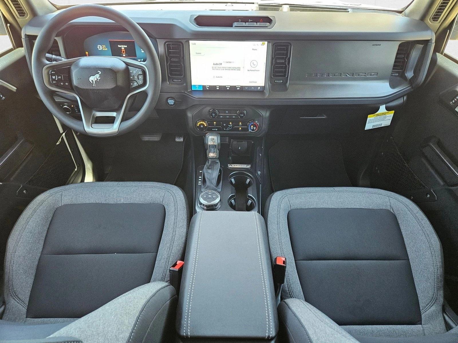 2025 Ford Bronco 4-Door Base - Photo 13