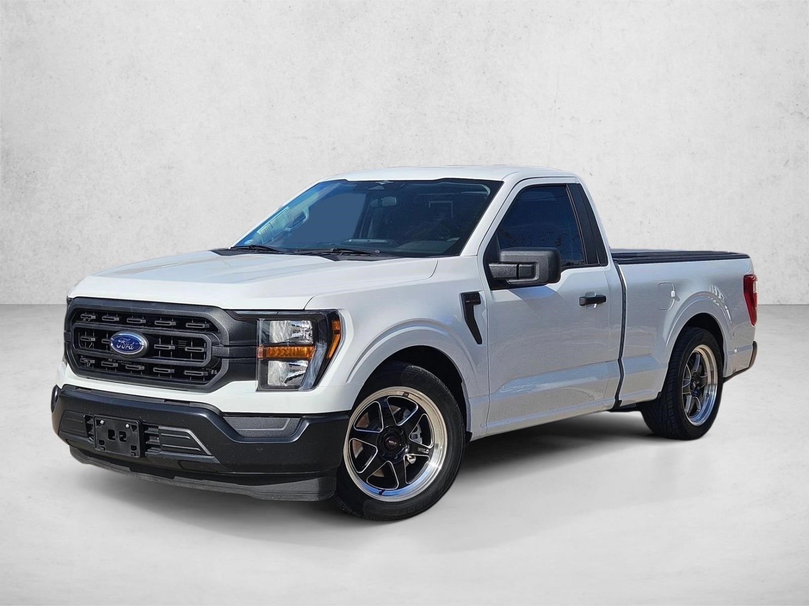 2023 Ford F-150 XL's photo
