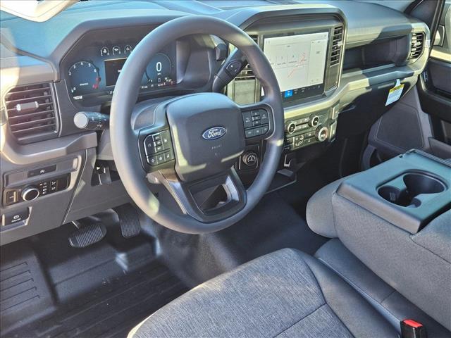 2025 Ford F-150 XL photo 3