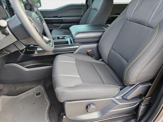 2025 Ford F-150 STX photo 4