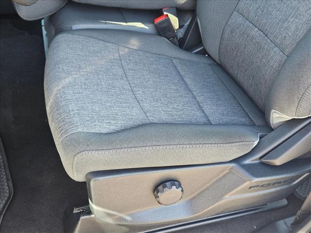 2025 Ford F-250 XL photo 4