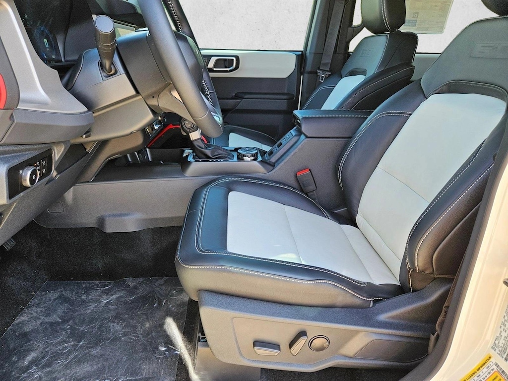 New 2026 Ford Bronco Outer Banks SUV