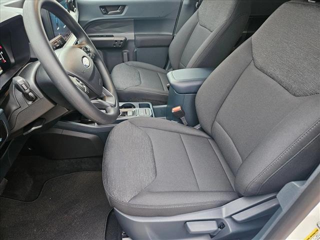 2025 Ford Maverick XL photo 4