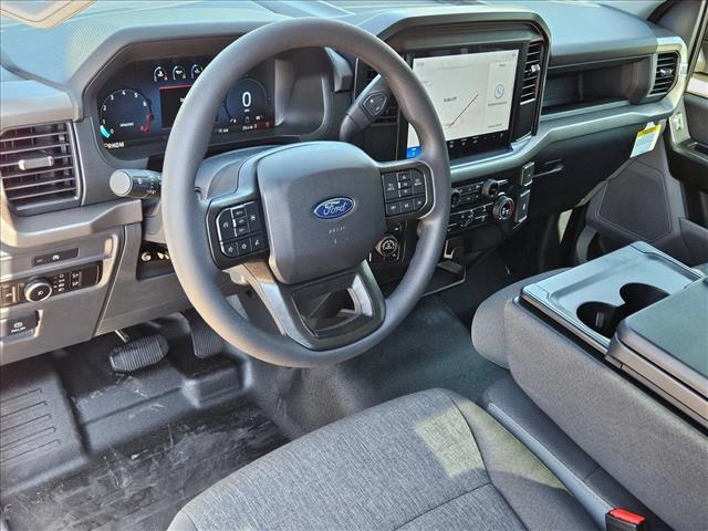 2025 Ford F-150 XL photo 3
