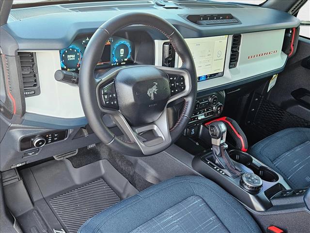 2025 Ford Bronco Heritage First Edition photo 3