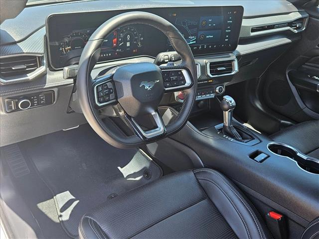 2025 Ford Mustang GT Premium photo 3