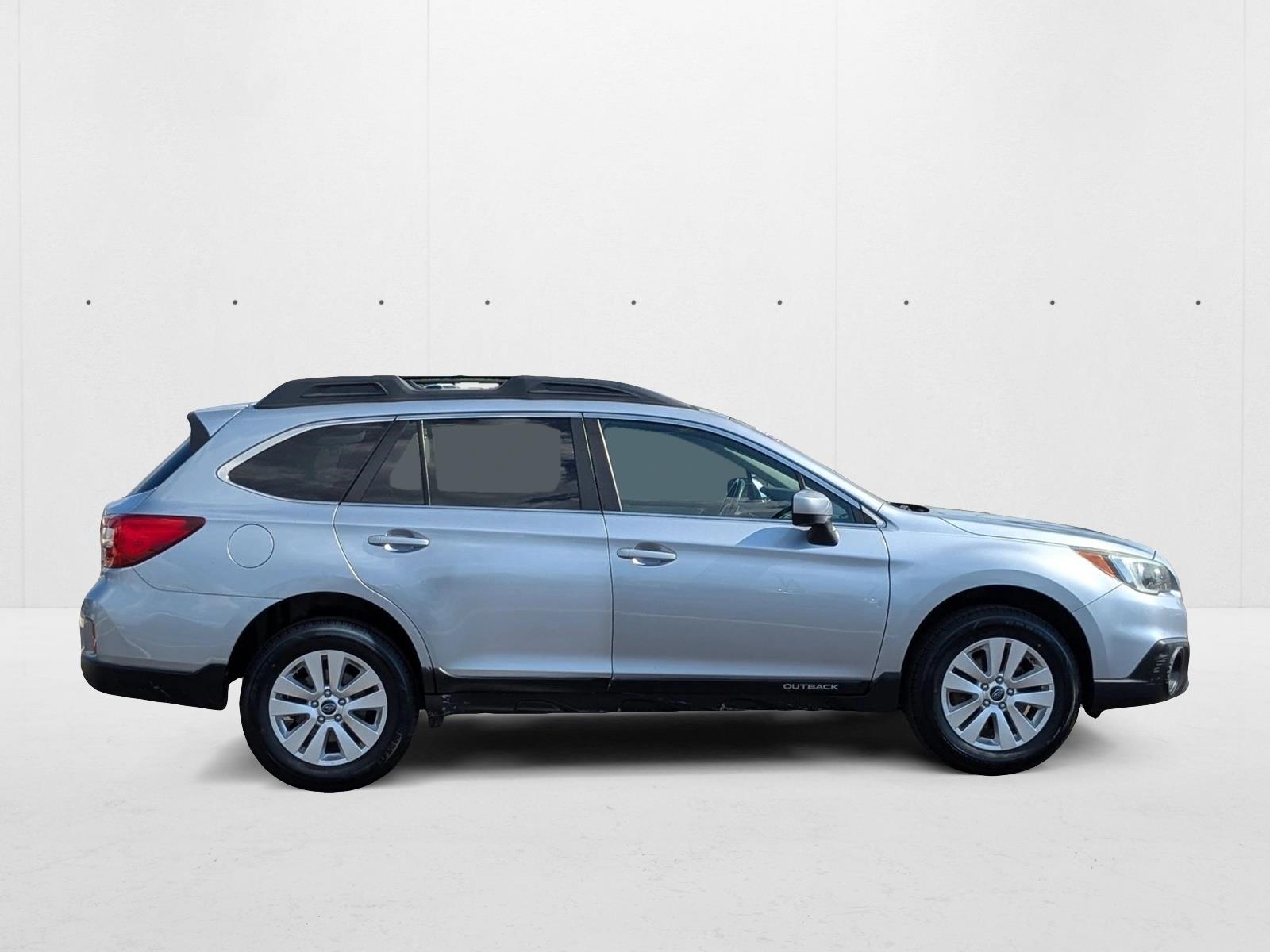 2015 Subaru Outback 2.5i Premium photo 2