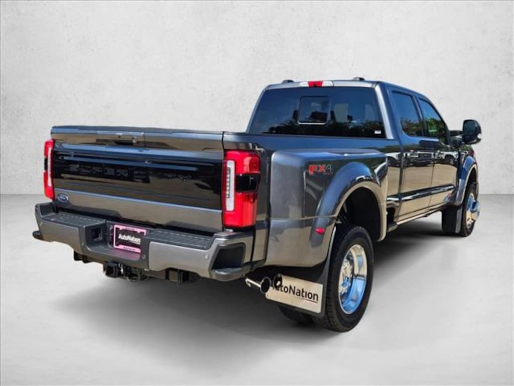 New 2026 Ford F-450 Platinum Truck Crew Cab
