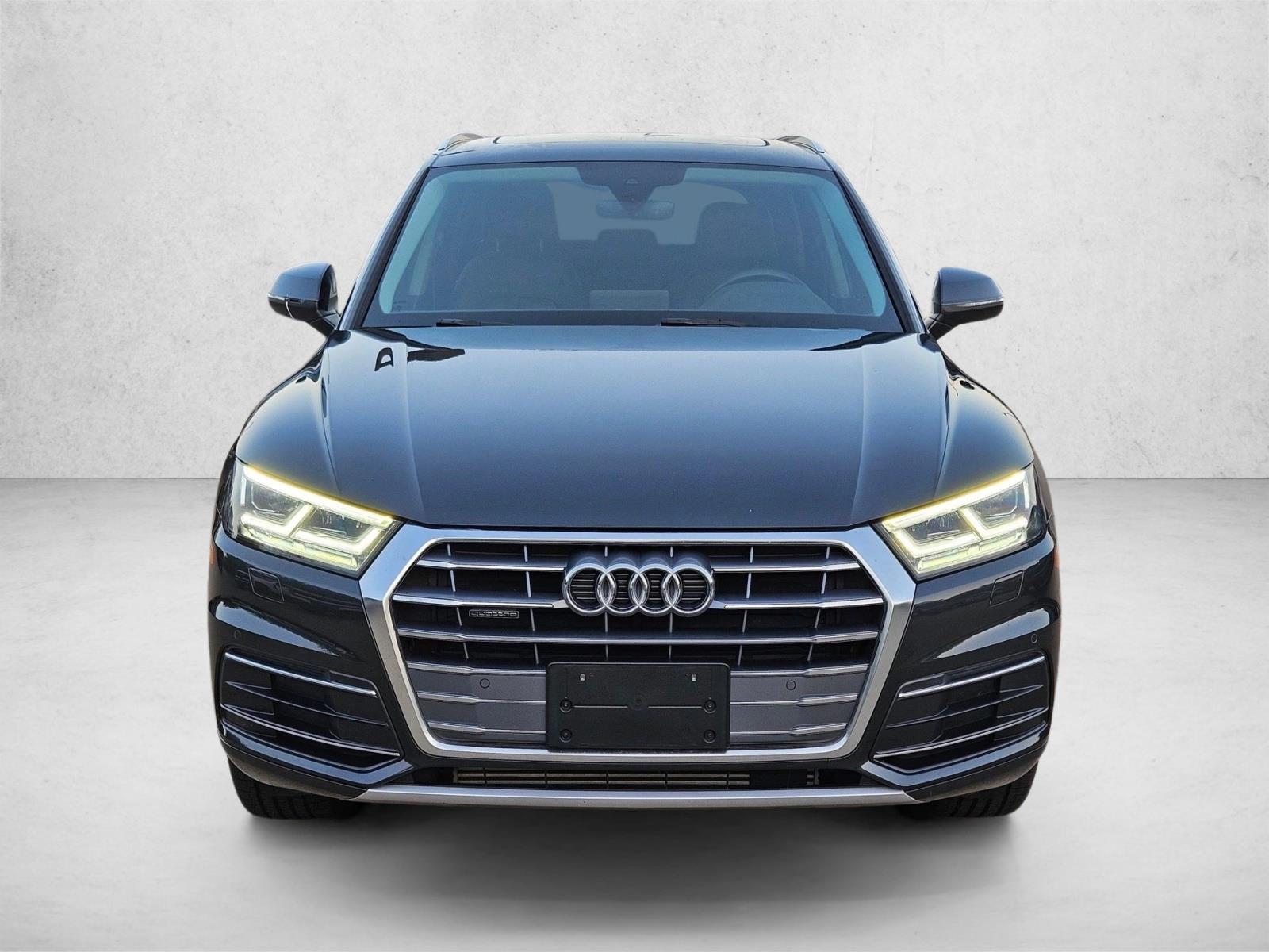 2019 Audi Q5 Premium Plus photo 2
