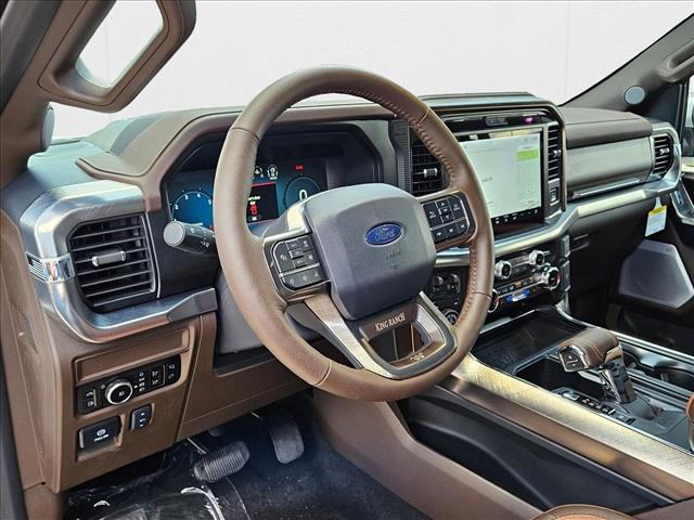 2025 Ford F-150 King Ranch photo 3