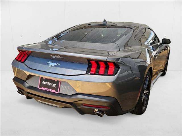 2025 Ford Mustang EcoBoost photo 2
