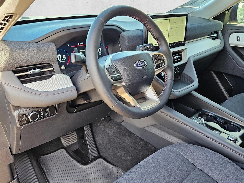 New 2026 Ford Explorer Active w/200A Pkg SUV