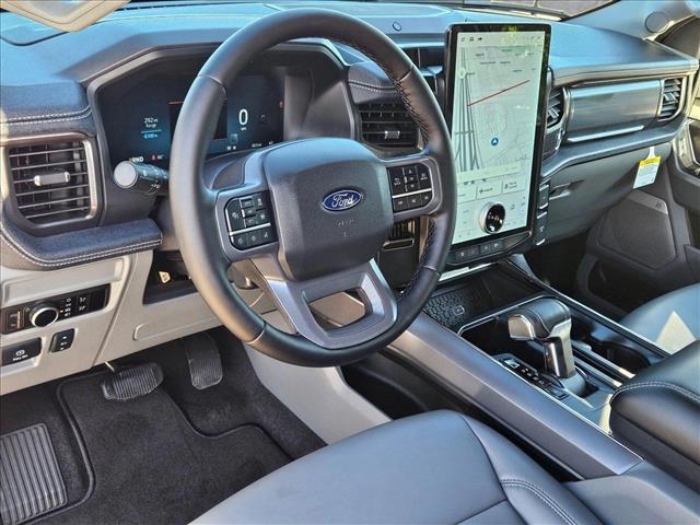2025 Ford F-150 Lightning photo 3