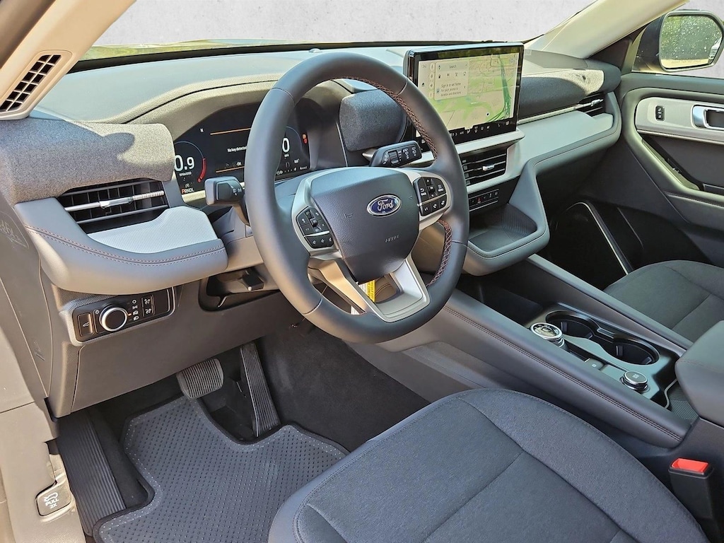 New 2026 Ford Explorer Active w/200A Pkg SUV