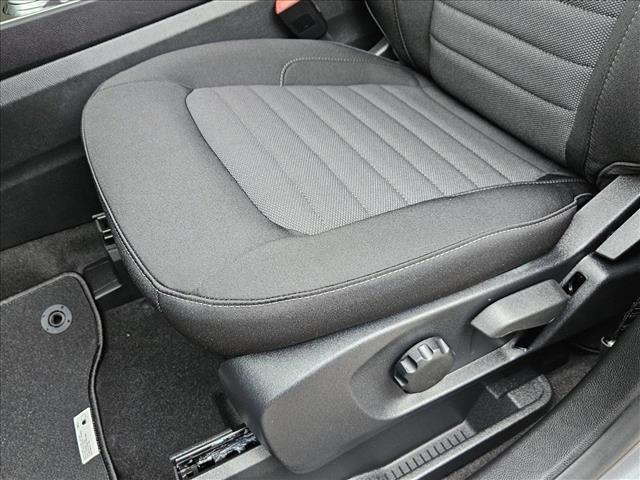 2024 Ford Edge SE photo 4
