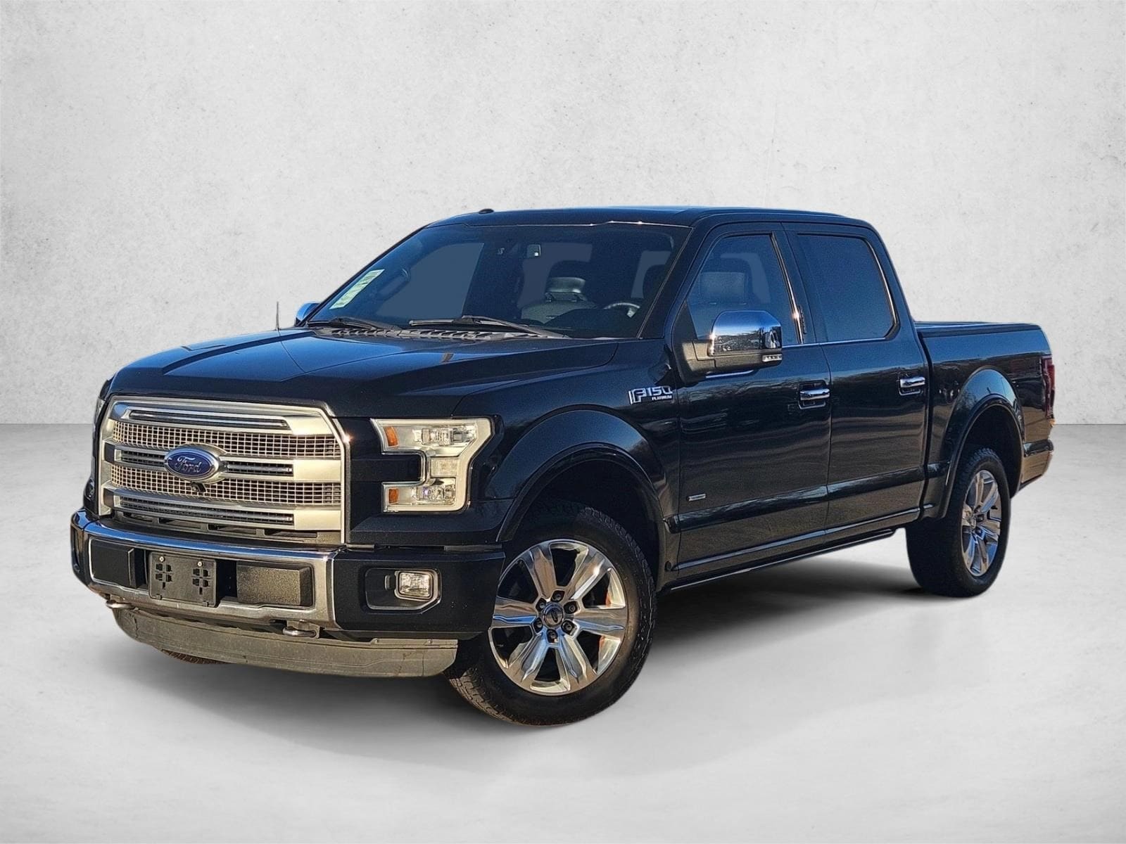 2015 Ford F-150 Platinum's photo