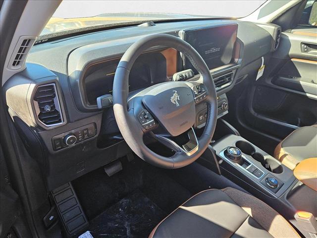 2025 Ford Bronco Sport Outer Banks photo 3