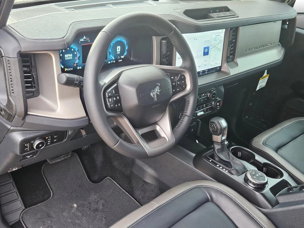 New 2025 Ford Bronco Outer Banks SUV