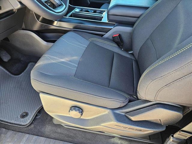 2025 Ford F-150 STX photo 4