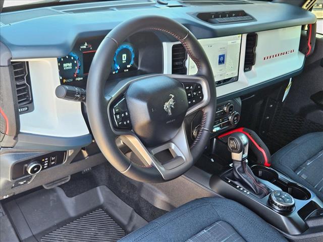 2025 Ford Bronco Heritage First Edition photo 3