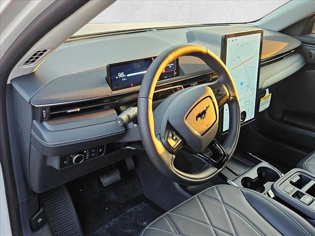 2025 Ford Mustang Mach-E Select photo 3