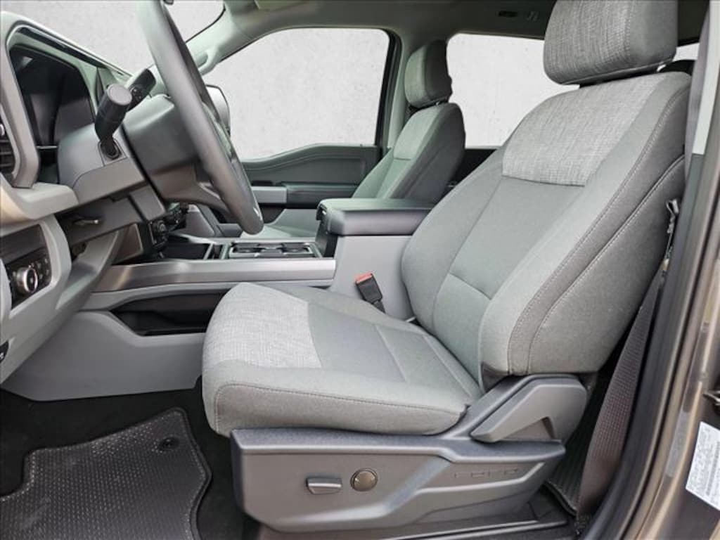 New 2026 Ford F-250 XLT Truck Crew Cab