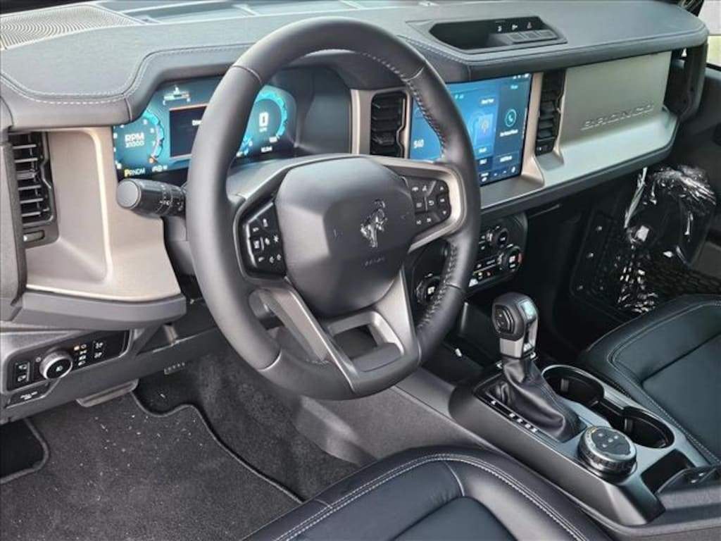 New 2025 Ford Bronco Outer Banks SUV