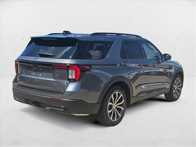 2025 Ford Explorer ST-Line photo 2