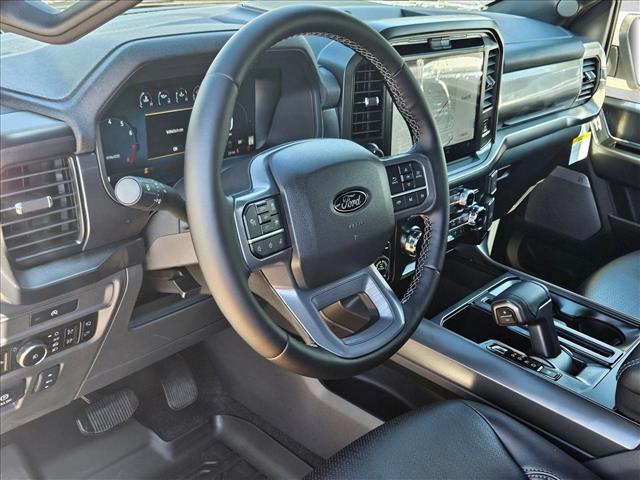 2025 Ford F-150 Lariat photo 3