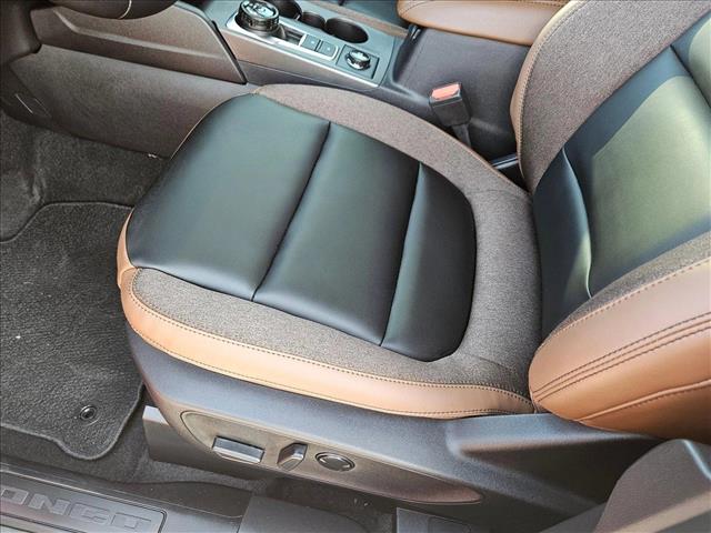 2025 Ford Bronco Sport Outer Banks photo 4
