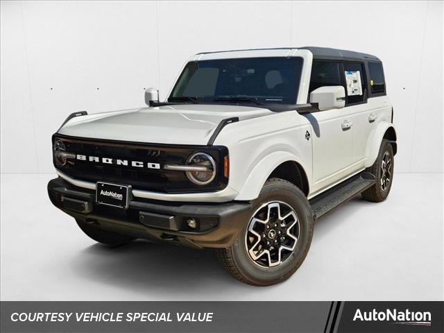 2025 Ford Bronco 4-Door Outer Banks's photo