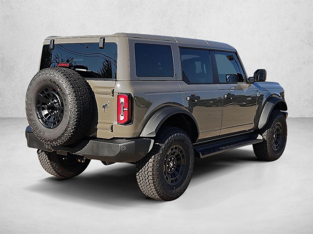 New 2026 Ford Bronco Outer Banks SUV