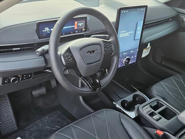 2025 Ford Mustang Mach-E Select photo 3