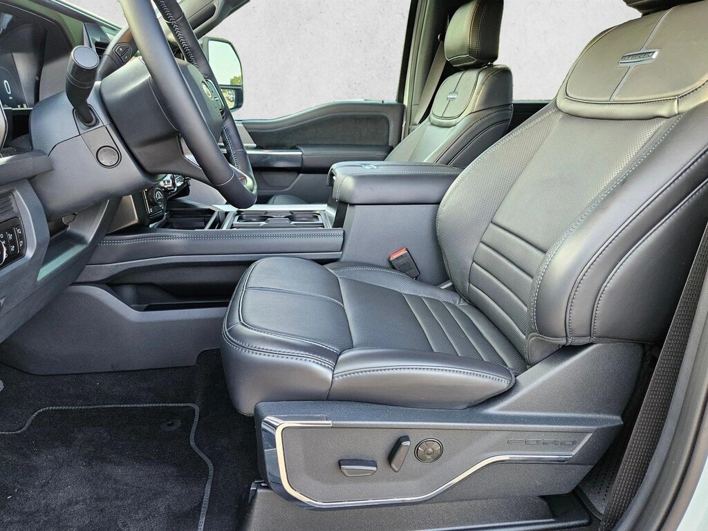 New 2026 Ford F-250 Platinum Truck Crew Cab