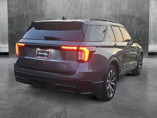 2025 Ford Explorer ST-Line photo 2